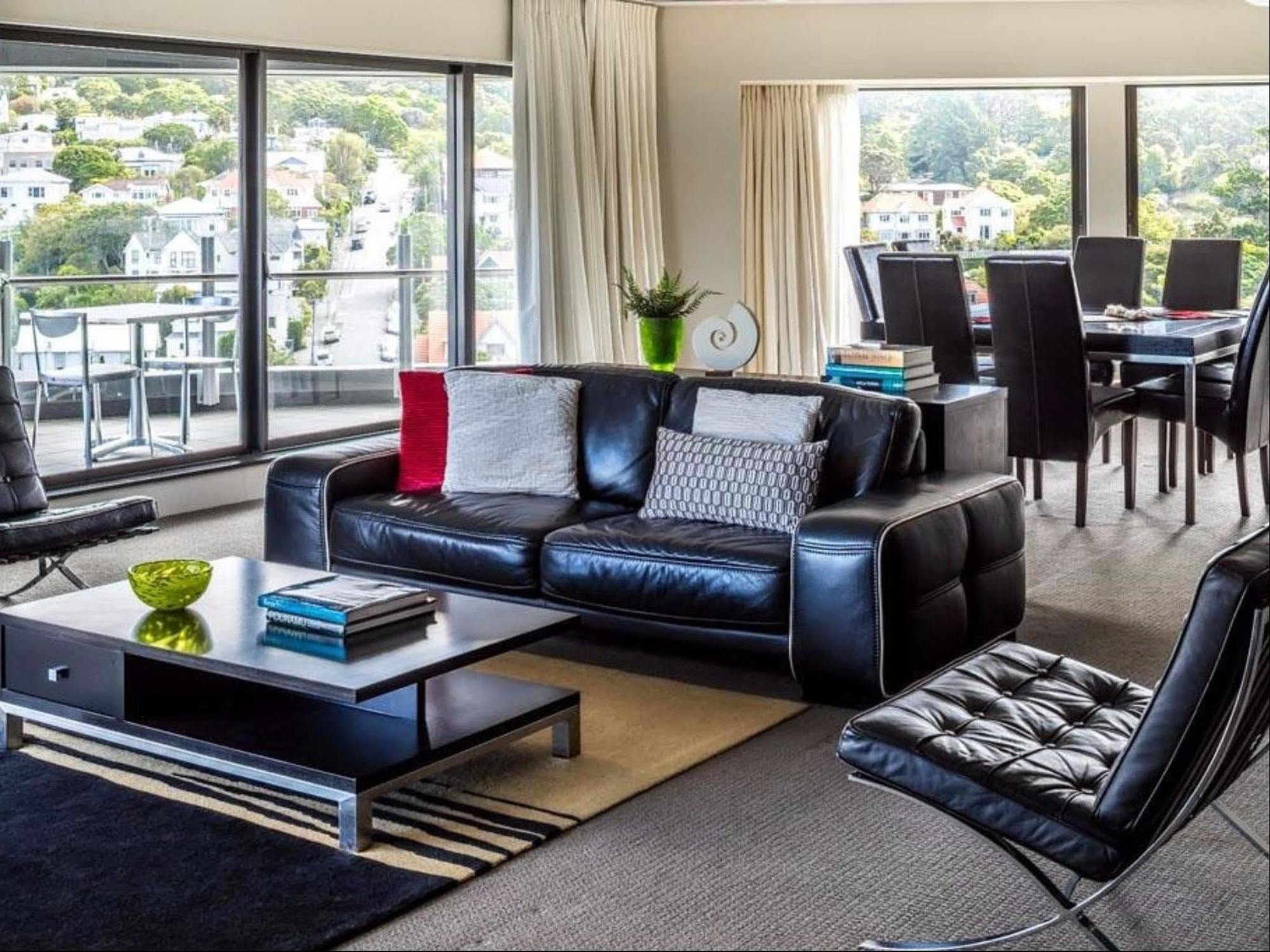 فندق بولتون ويلينغتون المظهر الخارجي الصورة A living room in a typical apartment